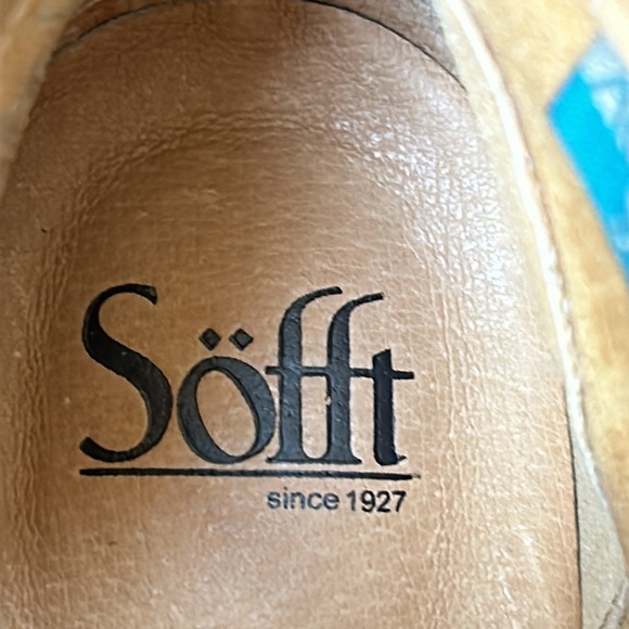 Sofft gray suede Britton Zip style booties.  Excellent used condition. Size 8. - Picture 2 of 13